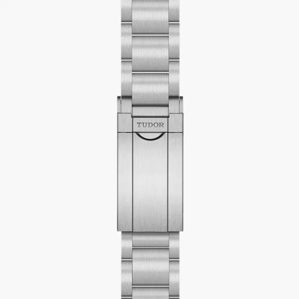 m79930-0001